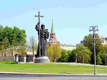 Знаменитые памятники Москвы